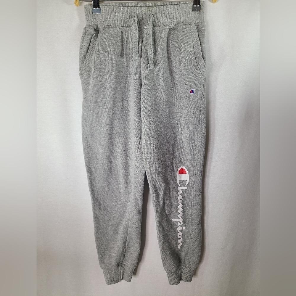 Champion kids joggers size medium